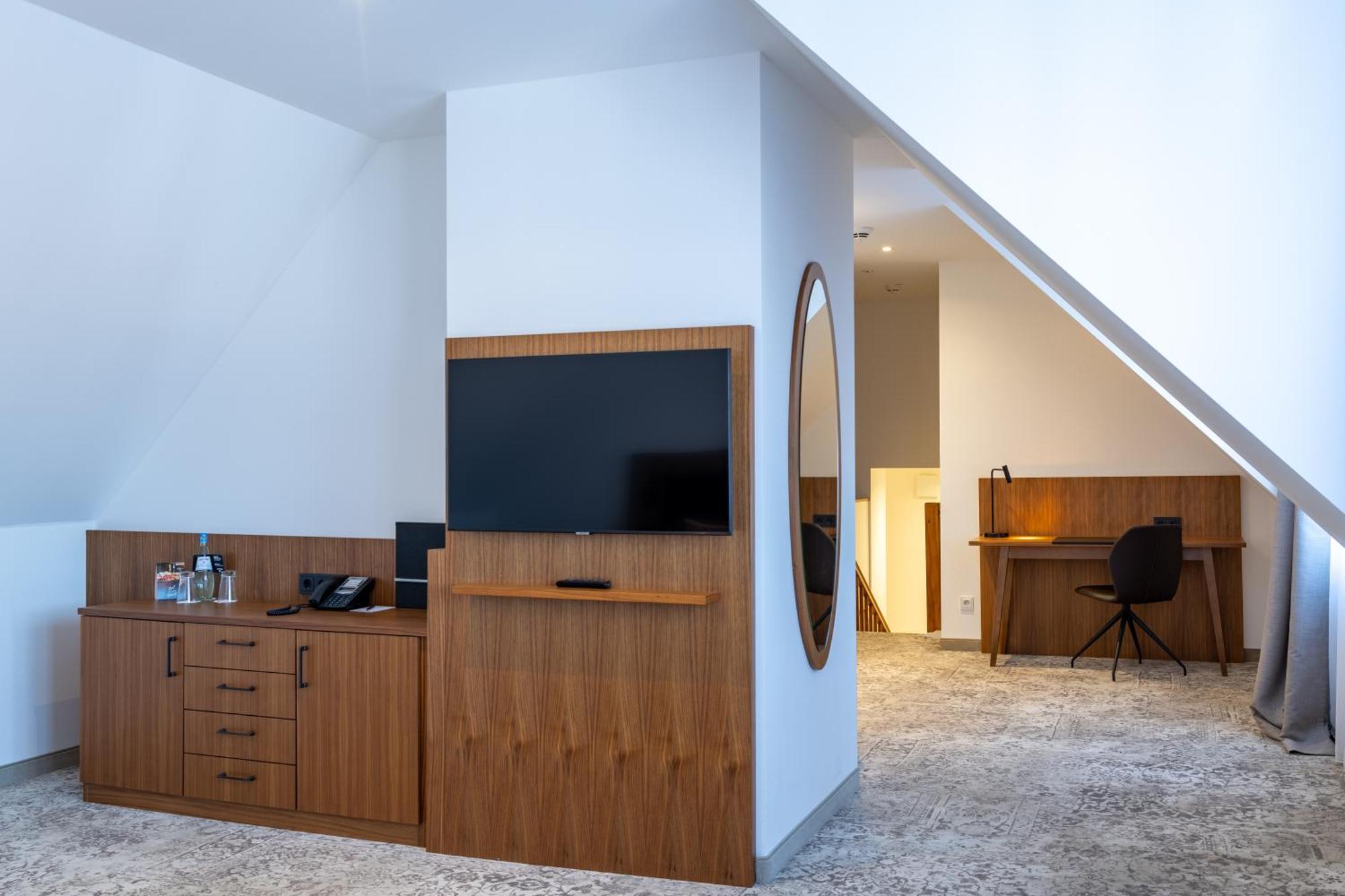 Hotel Alma Am Anger แอร์ฟวร์ท ภายนอก รูปภาพ